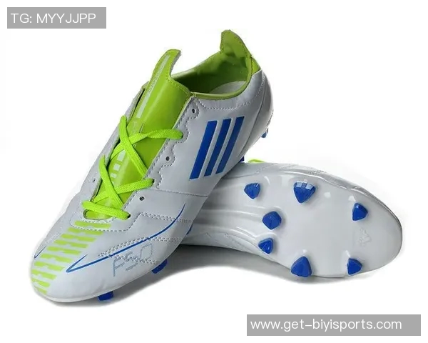 探索足球鞋TRX的性能与选择技巧助你在赛场上大放异彩